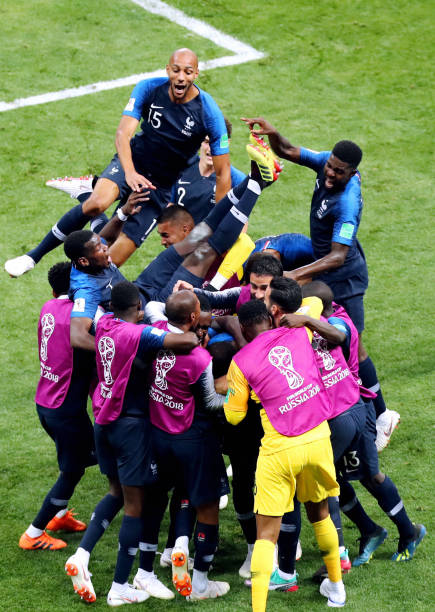 场上无形中 场上无形中