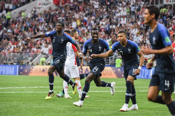 水平迈入新 水平迈入新